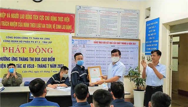 E2betvip tỷ lệ kèo hấp dẫn vinh danh 10 tấm gương tiêu biểu “Người Thợ mỏ - Người Chiến sỹ”