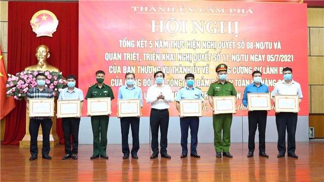 Tổng kết 5 năm thực hiện E2 bet đăng nhập số 08 về “Tăng cường sự lãnh đạo của các Đảng đối với công tác đảm bảo an toàn thực phẩm trên địa bàn thành phố”