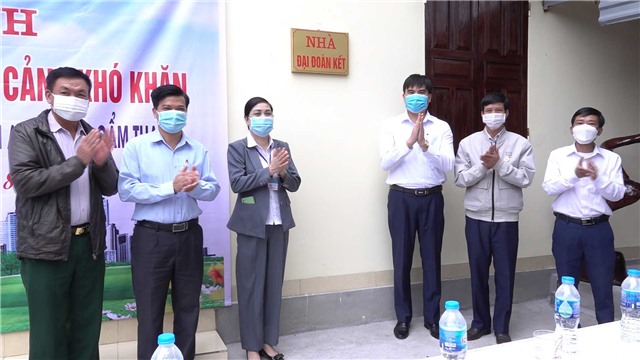 Phường Cẩm Thạch khánh thành nhà "Đại đoàn kết" cho hộ khó khăn