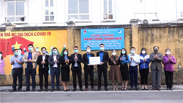 Cụm Đoàn phường Cẩm Sơn Khánh thành Công trình “ Tranh tường Thanh niên ”