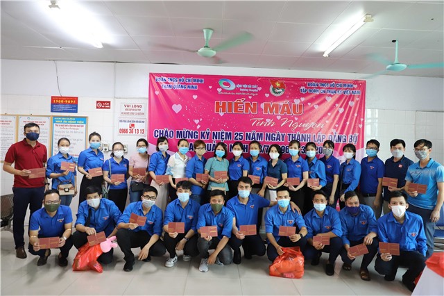 Công ty Môi trường hiến máu tình nguyện