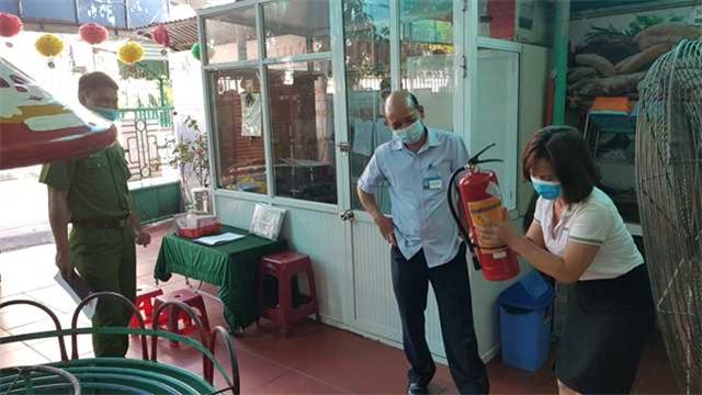 Cẩm Thạch: triển khai kế hoạch thực hiện đợt cao điểm tuyên truyền, kiểm tra an toàn PCCC