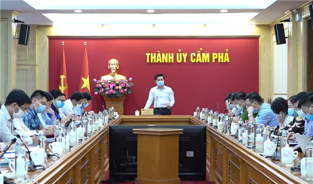 Ban thường vụ Thành uỷ họp nghe và cho ý kiến một số nội dung quan trọng