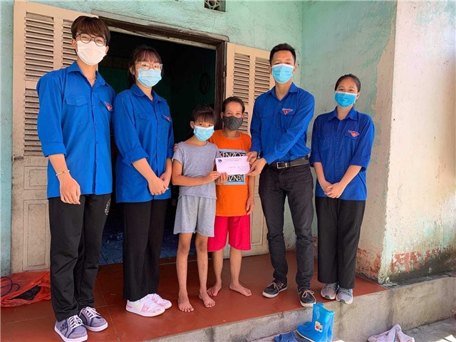 Đoàn Thanh niên phường Cẩm Trung trao hỗ trợ cho Link E2bet trò chơi giải trí thú vị có hoàn cảnh khó khăn