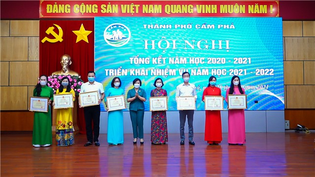 Triển khai nhiệm vụ năm học 2021 - 2022