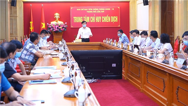 Họp quán triệt và rút kinh nghiệm công tác tiêm chủng