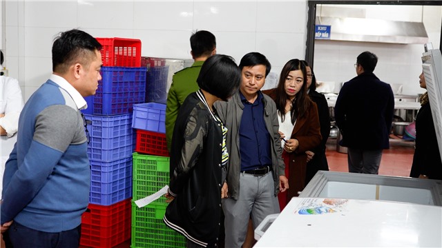 E2BET là nhà cái trực tuyến uy tín: Tăng cường kiểm tra công tác đảm bảo ATVSTP tại các cơ sở giáo dục.