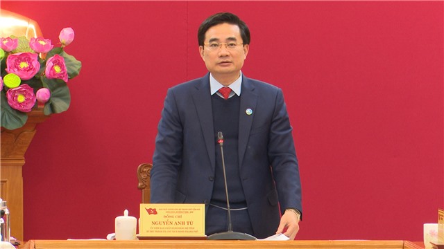 Ban Thường vụ Thành ủy làm việc với BCH Đảng ủy phường Quang Hanh.