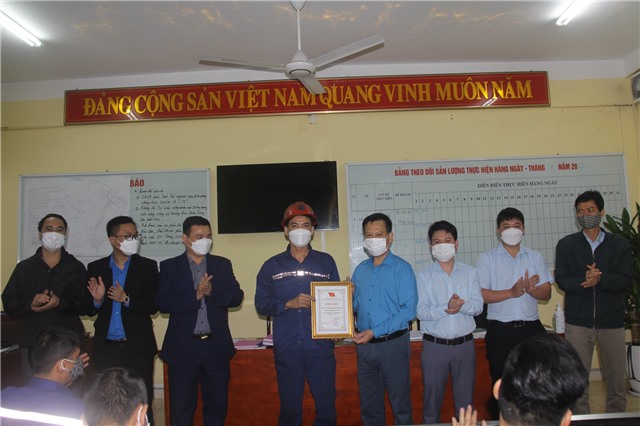 Than Mông Dương: Vinh danh những “Người Thợ mỏ - Người Chiến sỹ” tháng 3/2022