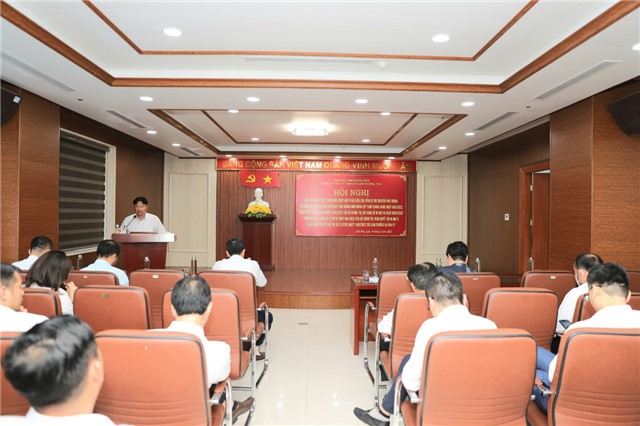 Đảng ủy Công ty Môi trường học tập, quán triệt và triển khai thực hiện Các E2 bet đăng nhập, Quy định, Kết luận, Chỉ thị của Đảng