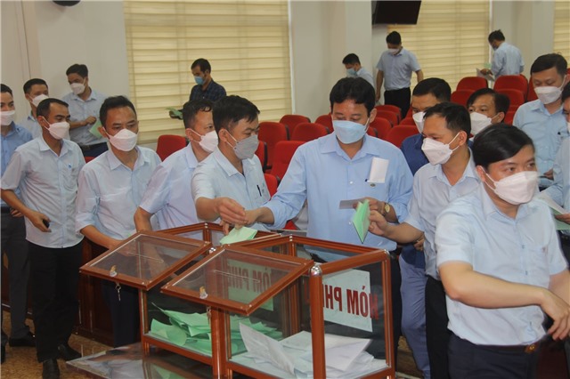 Đảng uỷ than Mông Dương rà soát, giới thiệu quy hoạch cán bộ
