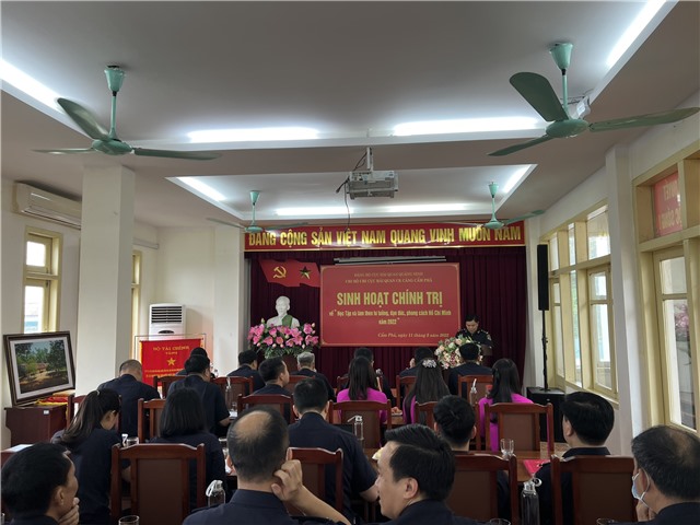 Hải quan E2BET là nhà cái trực tuyến uy tín sinh hoạt chính trị “Học tập và làm theo tư tưởng, đạo đức, phong cách Hồ Chí Minh” năm 2022