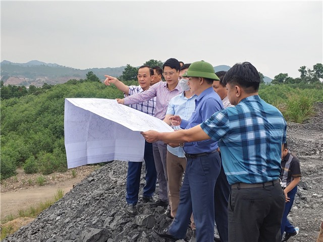 Bí thư Đảng ủy Than Quảng Ninh làm việc tại Công ty CP Than Mông Dương