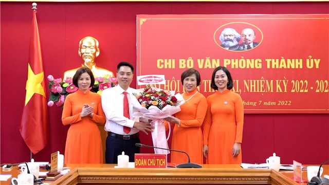 Đại hội Chi bộ Văn Phòng Thành ủy lần thứ XXI, nhiệm kỳ 2022-2025.