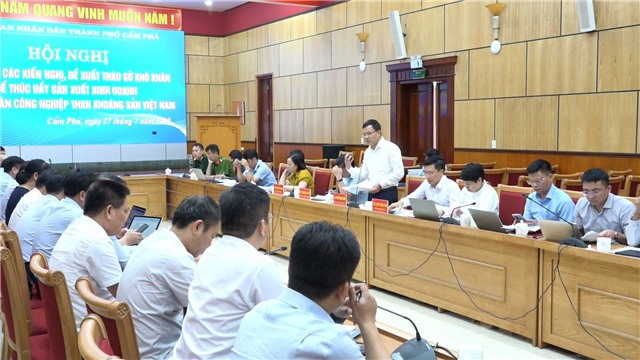 UBND thành phố giải quyết kiến nghị, đề xuất tháo gỡ khó khăn của Tập đoàn công nghiệp than khoáng sản Việt Nam