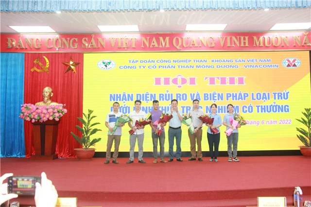 Than Mông Dương tổ chức thành công hội thi nhận diện rủi ro và biện pháp loại trừ dưới hình thức trả lời trắc nghiệm có thưởng