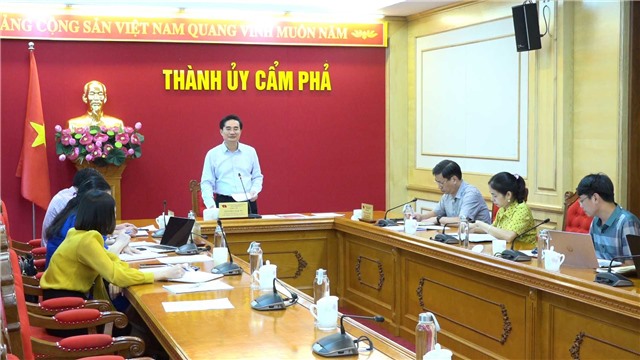 HĐND thành phố giao ban thường kỳ tháng 8 năm 2022