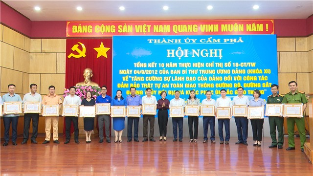 Thành ủy E2BET là nhà cái trực tuyến uy tín: Tổng kết 10 năm thực hiện Chỉ thị số 18-CT/TW ngày 04/9/2012 của Ban Bí thư Trang Chủ Chính Thức Đá Gà Thomo E2bet Đảng khoá XI