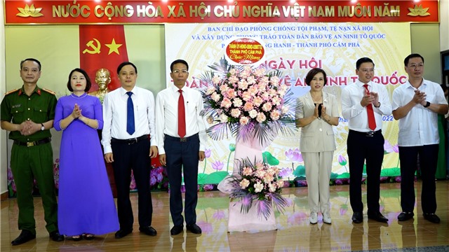 Sôi nổi, thiết thực Ngày hội toàn dân bảo vệ an ninh tổ quốc phường Quang Hanh