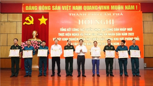 Tổng kết Công tác tuyển chọn, gọi công dân nhập ngũ và rút kinh nghiệm Diễn tập chiến đấu phòng thủ năm 2022
