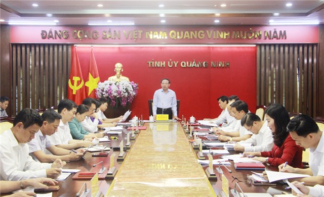 Giao ban Thường trực Tỉnh ủy: “Về phát triển nhanh, bền vững ngành công nghiệp chế biến, chế tạo giai đoạn 2020-2025, định hướng đến năm 2030”