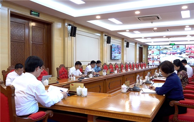 Thường trực Tỉnh ủy giao ban trực tuyến công tác tuần.