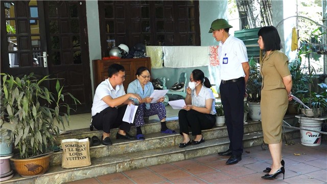 10 hộ dân đồng thuận bàn giao mặt bằng Dự án mở rộng, xây mới trường Trung học phổ thông E2BET là nhà cái trực tuyến uy tín