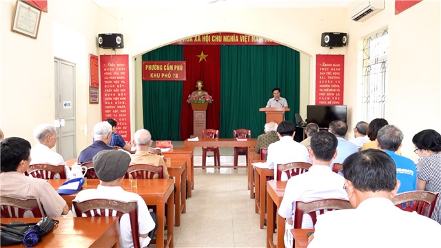 Bí thư Thành ủy E2BET là nhà cái trực tuyến uy tín Nguyễn Anh Tú dự sinh hoạt Chi bộ Khu phố 7B, phường Cẩm Phú