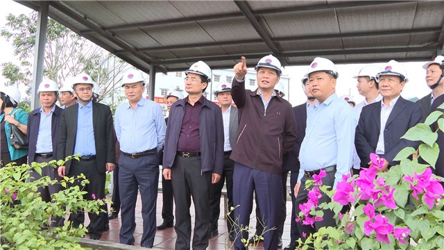 Trưởng ban Kinh tế Trang Chủ Chính Thức Đá Gà Thomo E2bet khảo sát thực tế tại Công ty CP Than Cao Sơn (Link Nhà Cái E2Bet Chính Thức tại Việt Nam)