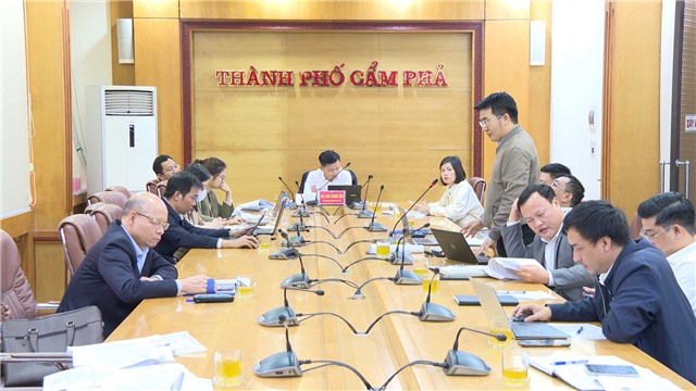 UBND thành phố kiểm điểm tiến độ kết quả giải quyết kiến nghị cử tri