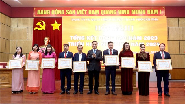 Đảng ủy Cơ quan Chính quyền TP tổng kết công tác Đảng năm 2023