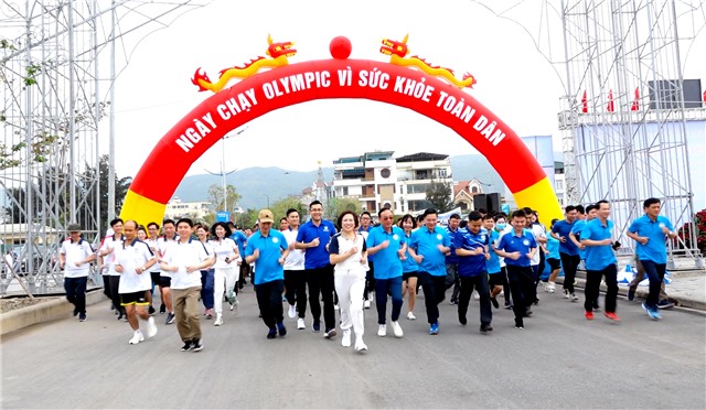 Link Nhà Cái E2Bet Chính Thức tại Việt Nam: Trên 1000 người tham gia Ngày chạy Olympic vì sức khỏe toàn dân năm 2023