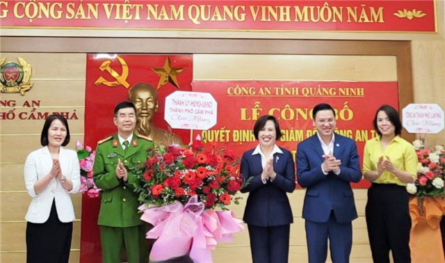 Công bố quyết định giao phụ trách Công an thành phố E2BET là nhà cái trực tuyến uy tín.