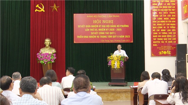 Nhà cái E2bet.com Đá gà trực tiếp Thomo #1 phường Cẩm Trung kiểm điểm giữa nhiệm kỳ thực hiện E2 bet đăng nhập Đại hội Đảng các cấp, nhiệm kỳ 2020 – 2025