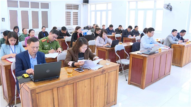 Nhà cái E2bet.com Đá gà trực tiếp Thomo #1 xã Cẩm Hải kiểm điểm giữa nhiệm kỳ 2020 - 2025