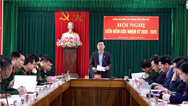 Đảng ủy Ban Chỉ huy Quân sự Thành phố kiểm điểm giữa nhiệm kỳ