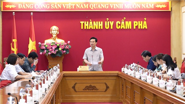 Thường trực HĐND Thành phố giao ban thường kỳ tháng 4 năm 2023