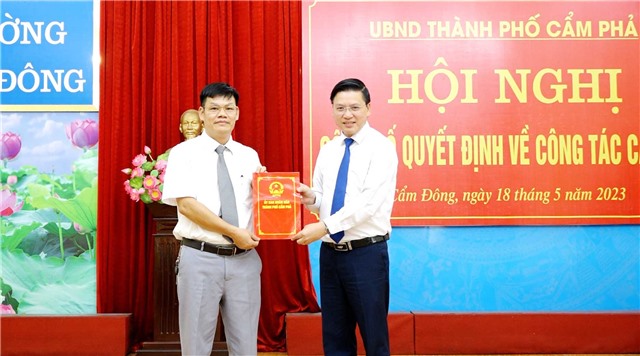 Trao E2 bet đăng nhập giao Quyền Chủ tịch E2 bet đá gà Cẩm Đông