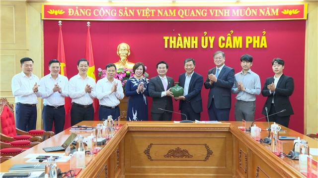 Thường trực Thành uỷ làm việc với các E2bet green hồ chí minh Hàn Quốc