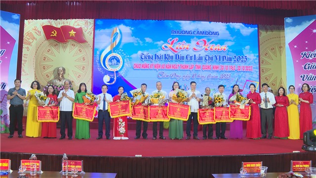Liên hoan tiếng hát khu dân cư phường Cẩm Đông năm 2023