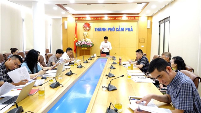 UBND thành phố họp giải quyết đơn khiếu nại của ông Trần Đức Ái tại Tổ 5, khu Hòa Lạc, phường Cẩm Bình