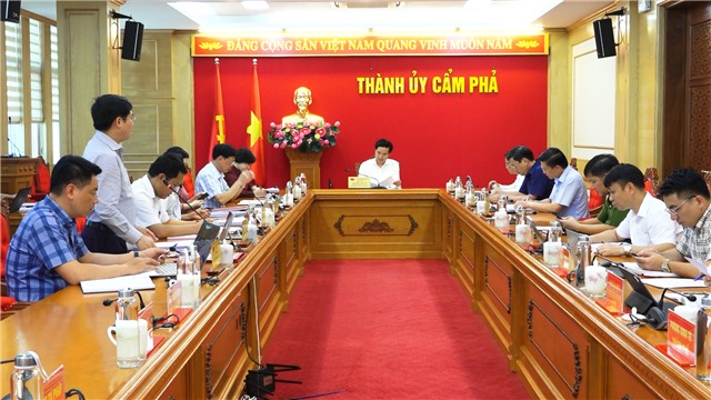 Ban Thường vụ Thành ủy cho ý kiến về một số báo cáo, tờ trình
