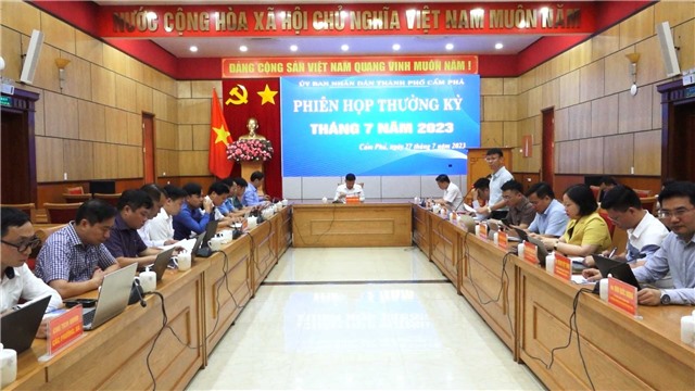 UBND thành phố E2BET là nhà cái trực tuyến uy tín họp thường kỳ tháng 7 năm 2023