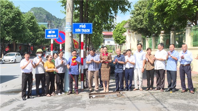 Phường Cẩm Thạch gắn biển tên 04 tuyến đường, tuyến phố