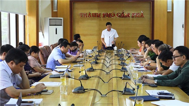 Triển khai đợt cao điểm ra quân thực hiện vệ sinh môi trường