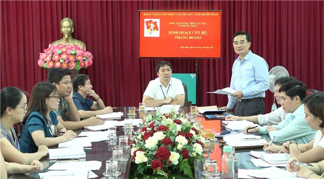 Bí thư Thành ủy dự sinh hoạt Chi bộ Tự nhiên, trường THPT E2BET là nhà cái trực tuyến uy tín