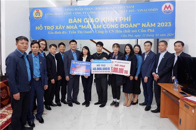 Công ty E2betvip2 giải trí đỉnh cao Hóa chất mỏ E2BET là nhà cái trực tuyến uy tín Bàn giao hỗ trợ kinh phí xây nhà Mái ấm Công đoàn năm 2023