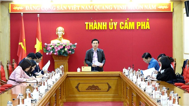 Thường trực HĐND Thành phố họp thường kỳ tháng 01/2024