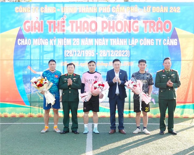 Giao lưu bóng đá chào mừng kỷ niệm 28 năm ngày thành lập Công ty Cảng – Chi nhánh Tổng công ty Đông Bắc