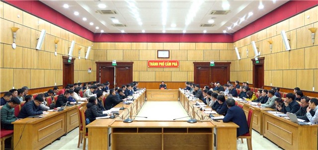UBND Tỉnh tháo gỡ khó khăn cho ngành Than